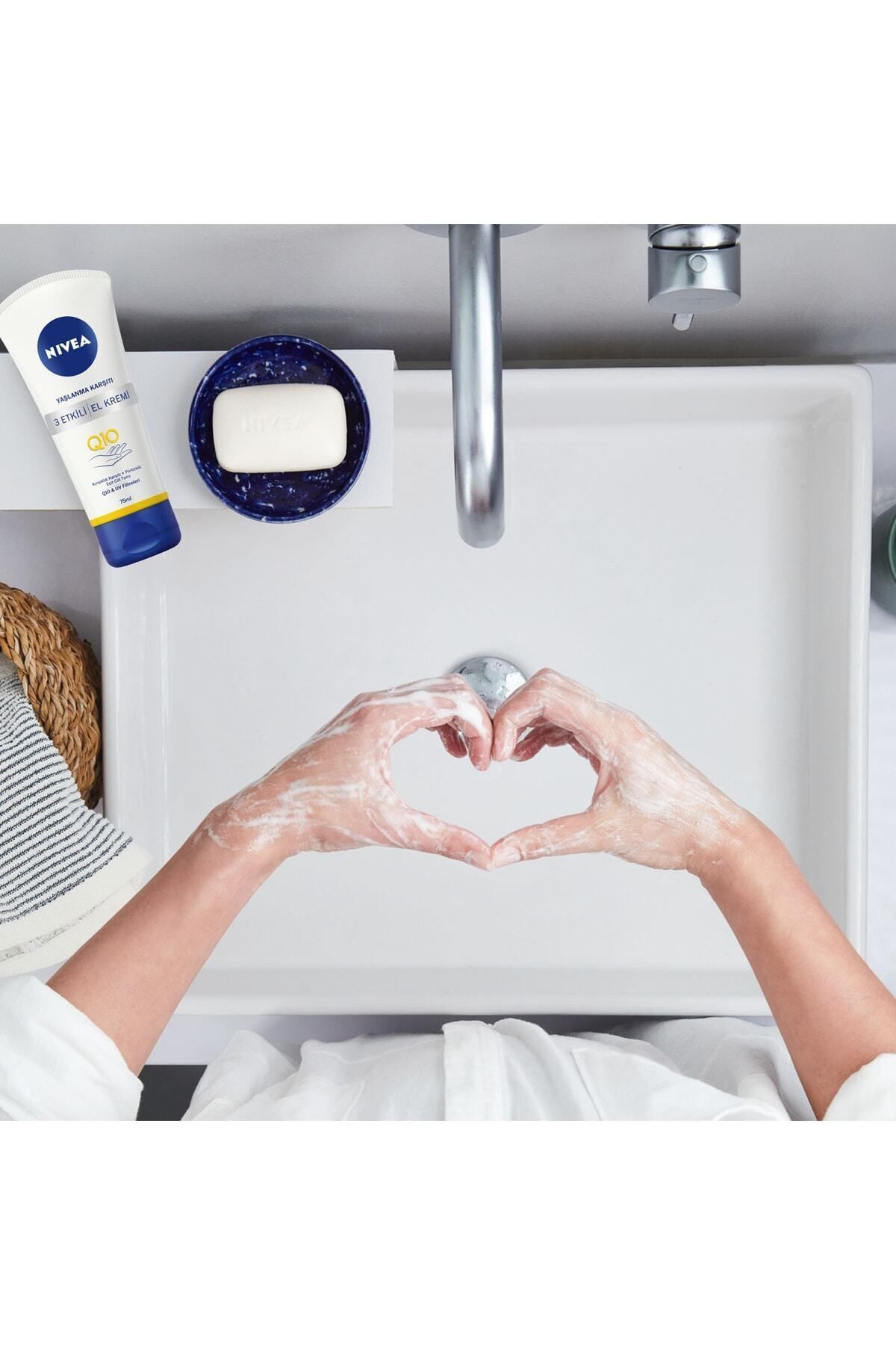 NİVEA Q10 YAŞLANMA KARŞITI EL KREMİ 75ML-