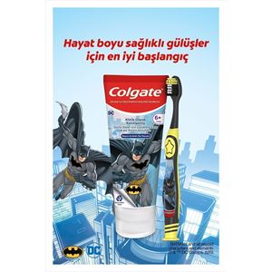 Colgate Batman Çürüklere Karşı Etkili Hafif Nane Aromalı Çocuk Diş Macunu + Diş Fırçası-